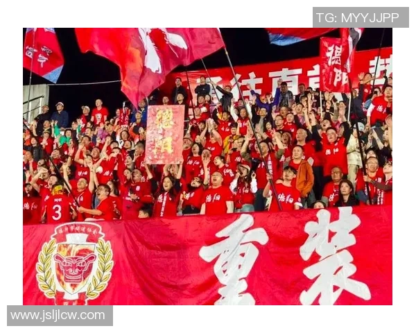 绿茵赛场聚焦核心球星闪耀全场引领团队追逐胜利梦想